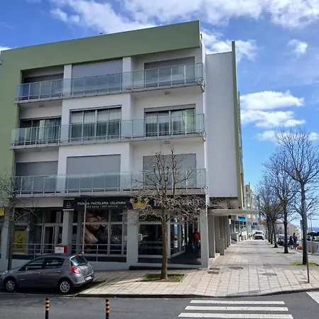 Ellierose Ponta Delgada