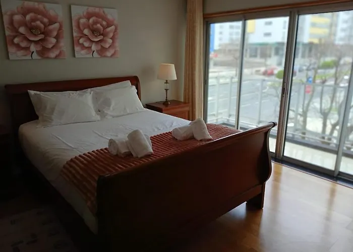 Ellierose * Ponta Delgada